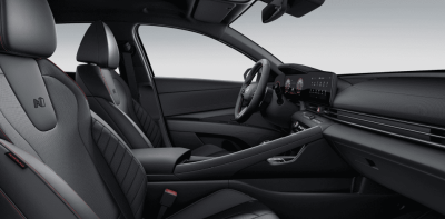 현대_더 뉴 아반떼_2026년형_가솔린 1.6 하이브리드_스마트_color_int_N Line 전용 블랙 원톤(천연가죽, 레드 스티치).png